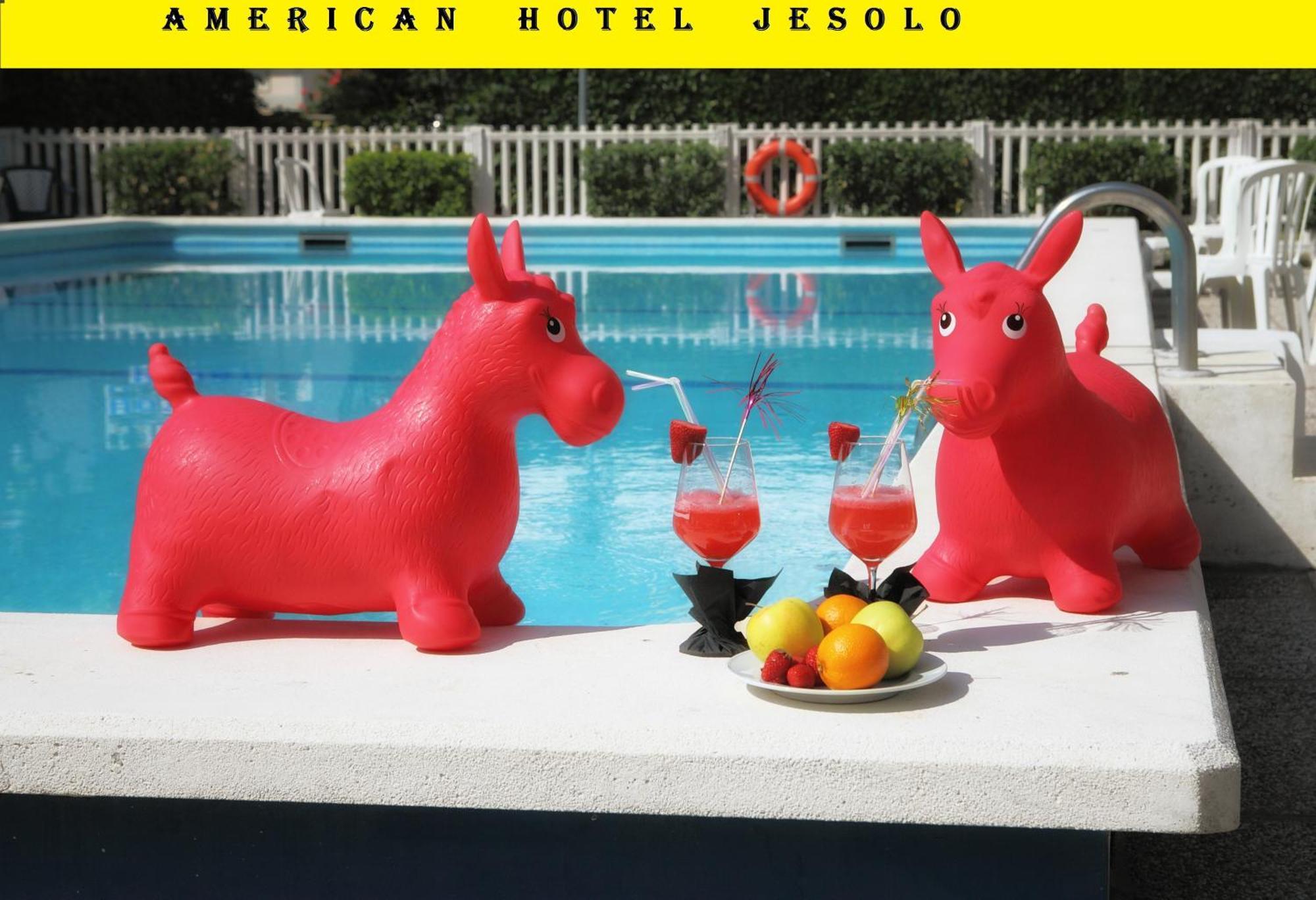Hotel American ลิโดดิเยโซโล ภายนอก รูปภาพ