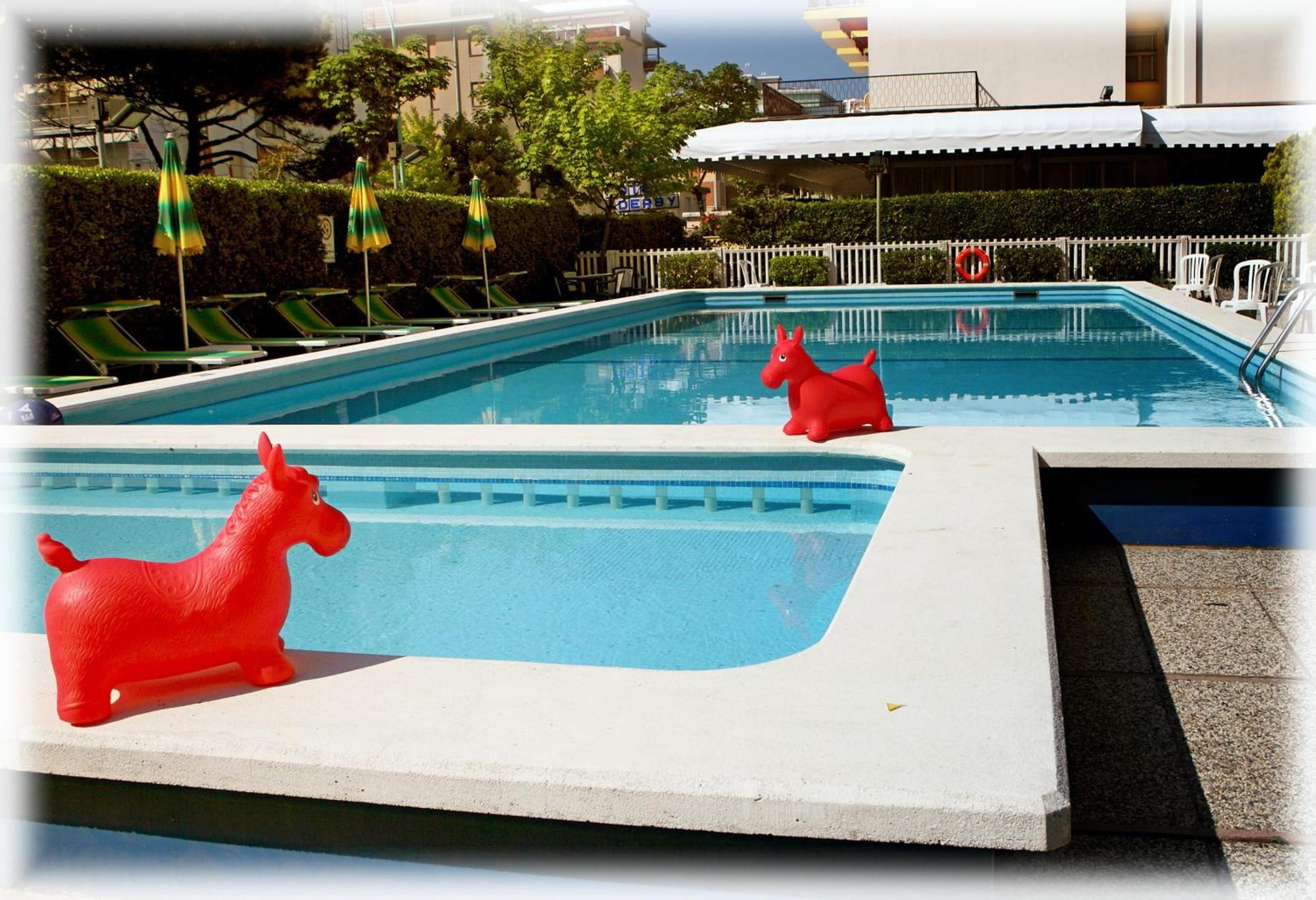 Hotel American ลิโดดิเยโซโล ภายนอก รูปภาพ